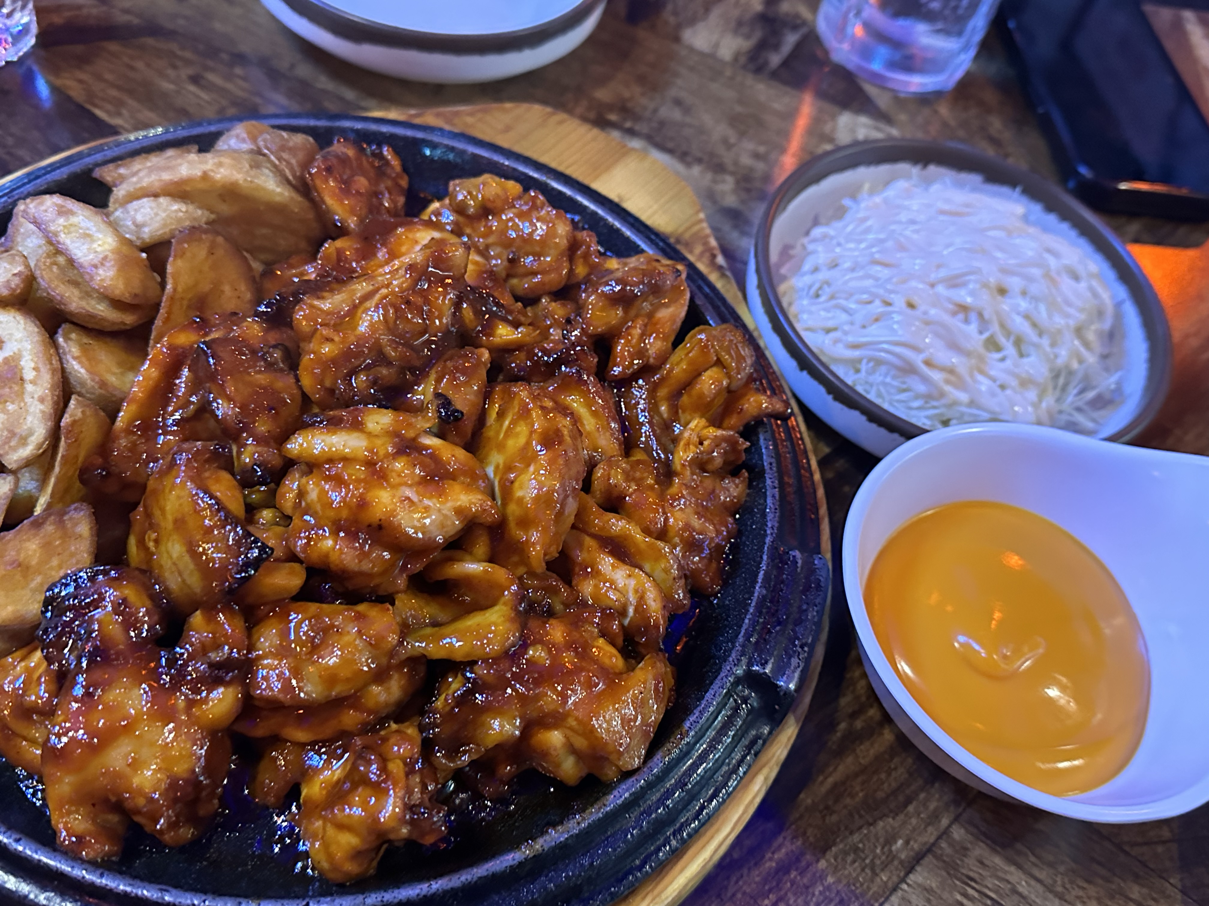 속초 시내 치킨집 <사바사바> 순살 붉닭추천! 치즈 푹 찍어 먹기🩵
